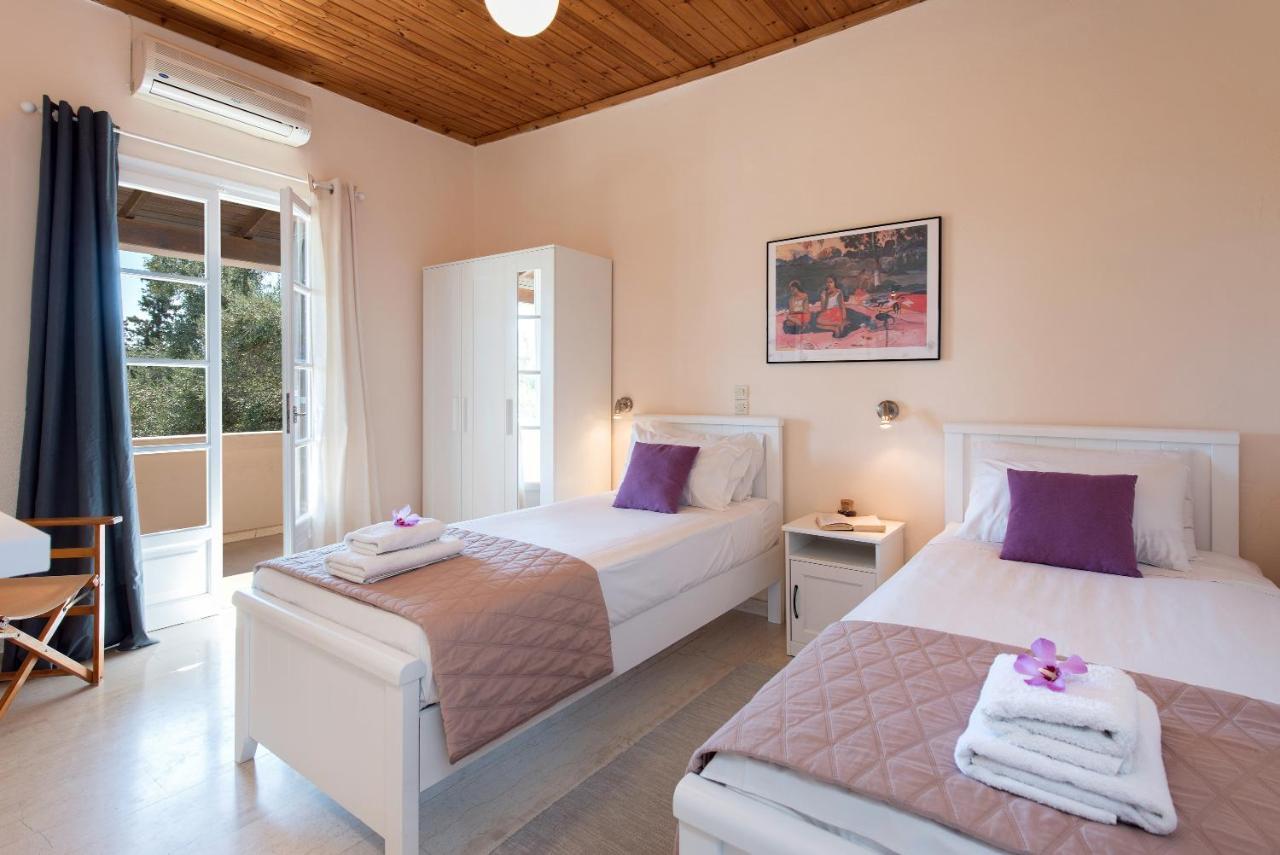 Villa Lofos Kassiopi Bagian luar foto