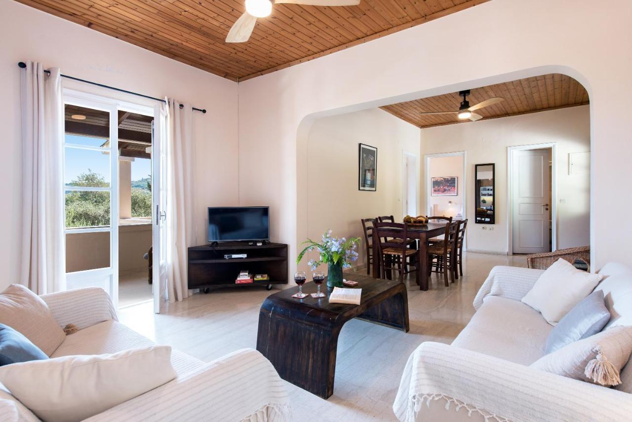 Villa Lofos Kassiopi Bagian luar foto