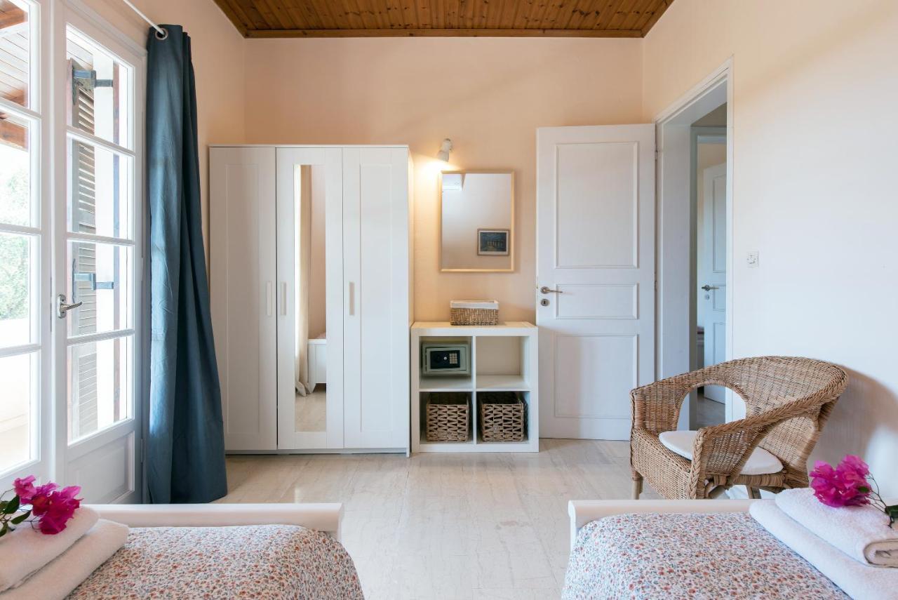 Villa Lofos Kassiopi Bagian luar foto