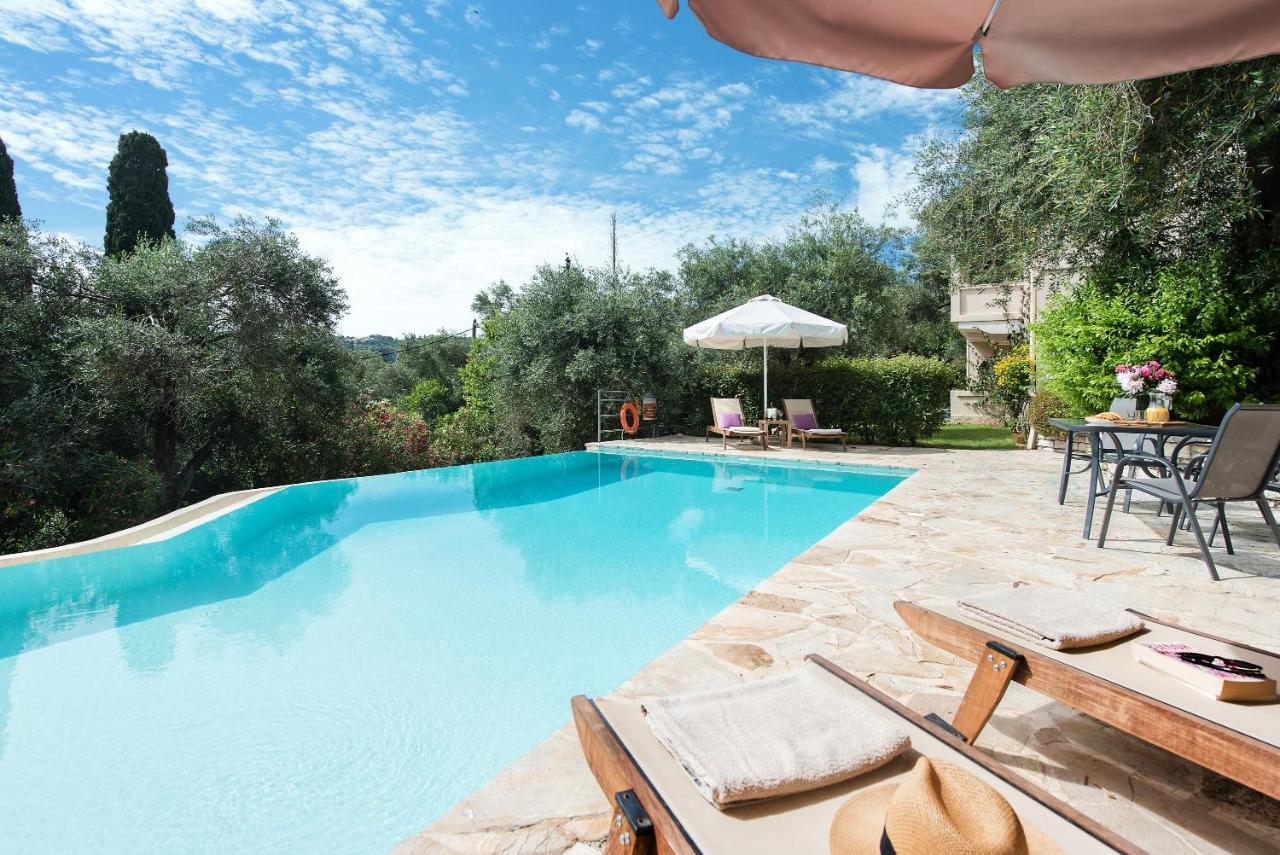 Villa Lofos Kassiopi Bagian luar foto