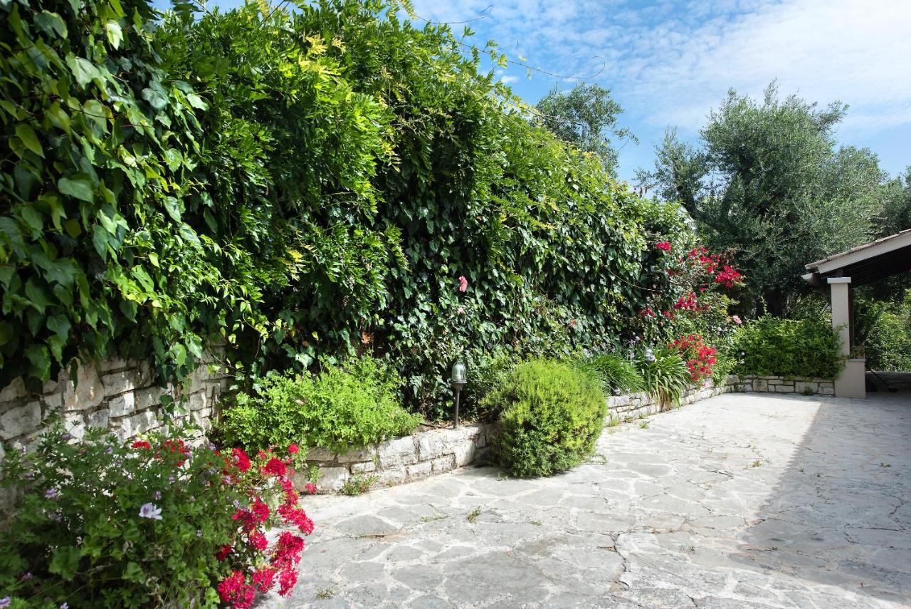 Villa Lofos Kassiopi Bagian luar foto